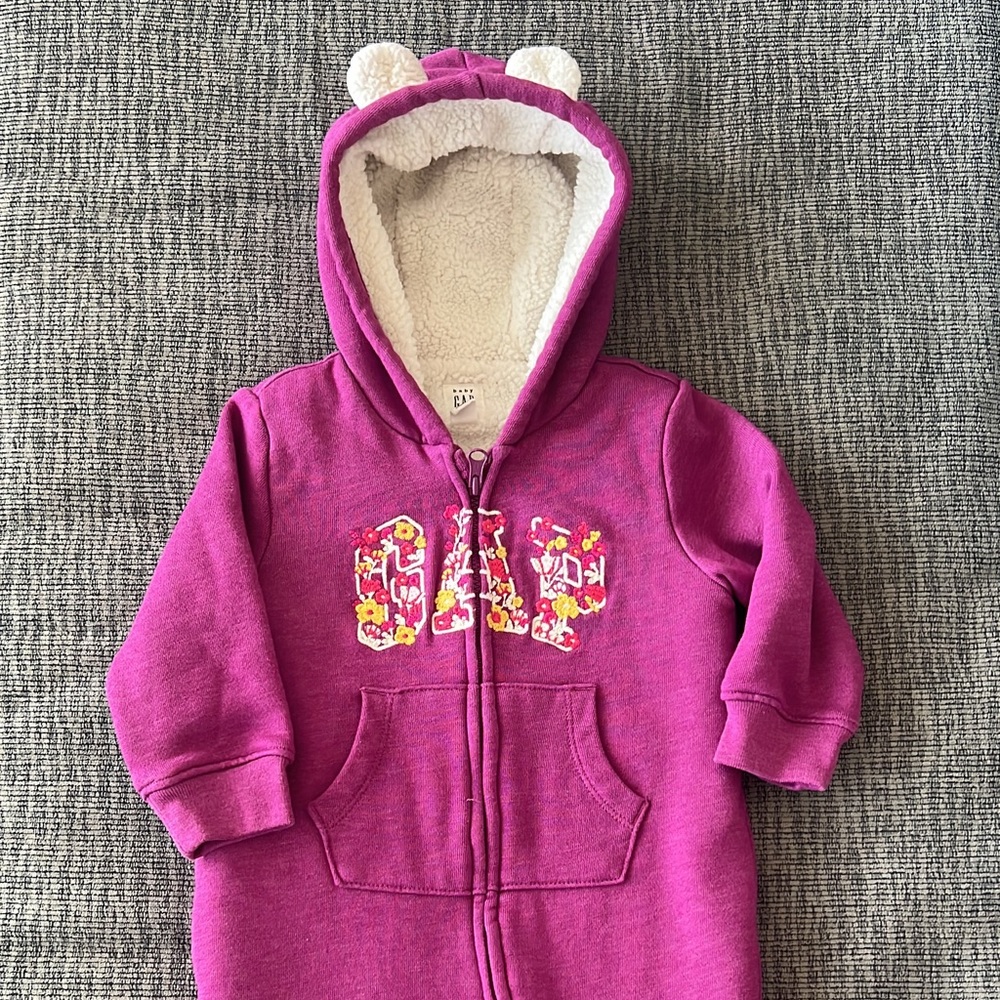 NWOT Fleece Lined Zip Up Gap Australia Onesie Size 12-18 months